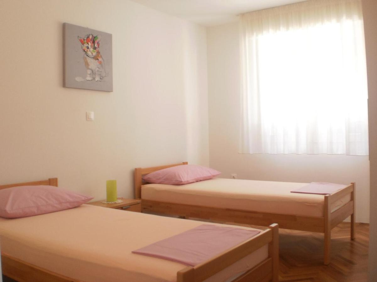 Apartment Lana Омиш Экстерьер фото