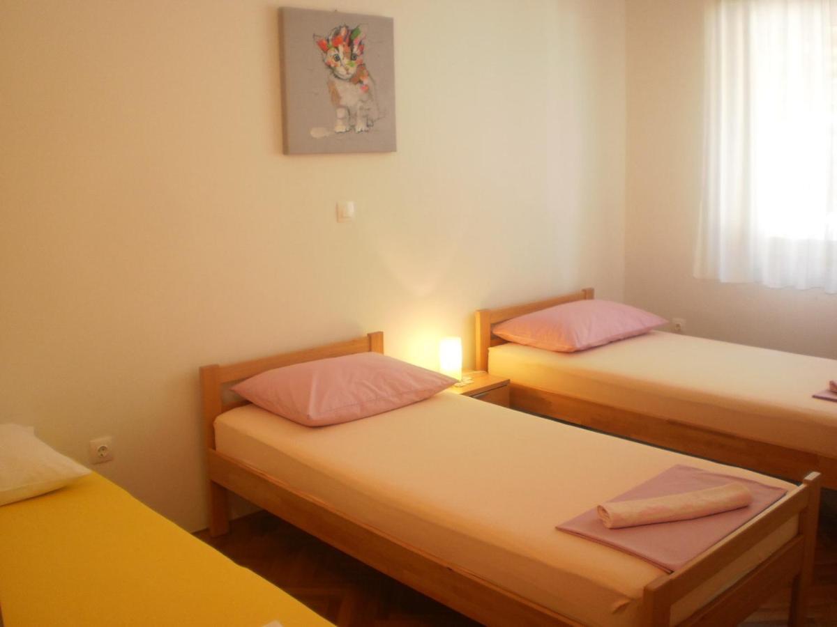 Apartment Lana Омиш Экстерьер фото
